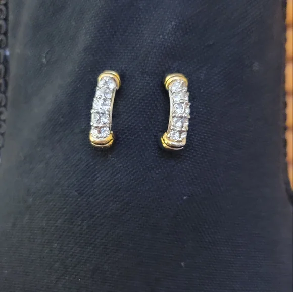 NWT Avenue Bamboo Bar Necklace with Earrings Set - Picture 5 of 9